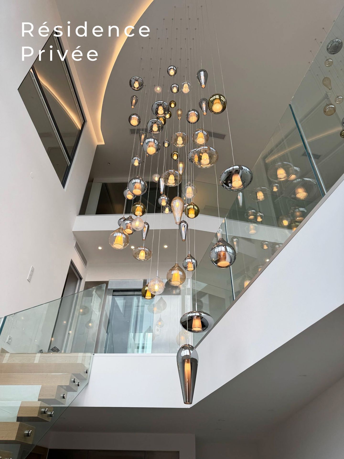 Suspension en verre escalier